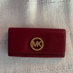 Michael Kors Burgundy Leather Wallet like new